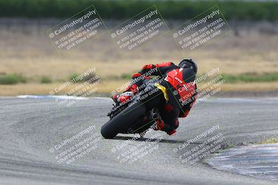 media/May-03-2025-CRA (Sat) [[22b18d099a]]/Races/Race 4/